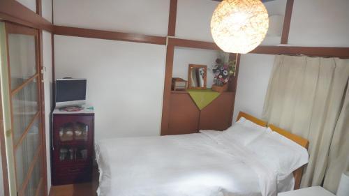 Uhome Tsubame Apartment
