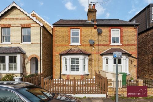 Kingston On Thames Pets Welcome Garden 3Bed