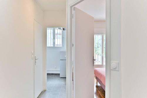 Studio cosy proche de la capitale - Montreuil - II - Tap to explore photos