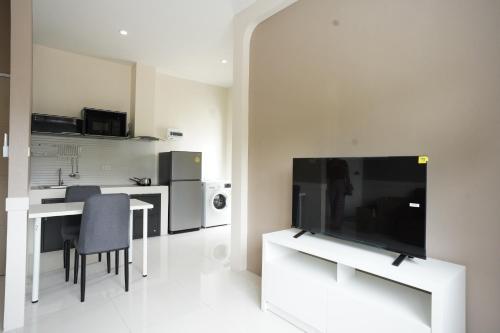 HOMMORY RESIDENCE - East Chalong - Tap to explore photos