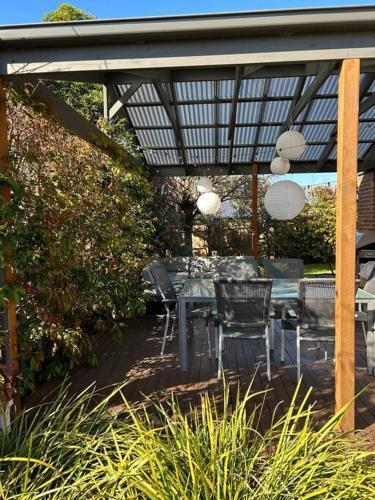 Mount Martha holiday home - Tap to explore photos