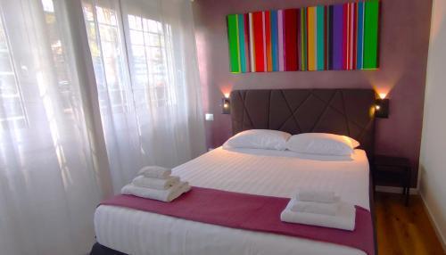 Ancient Rome Colosseum modern and bright apartment Room Type - Three-Bedroom Apartment Ancient Rome Colosseum modern and bright apartment Room Type - Three-Bedroom Apartment