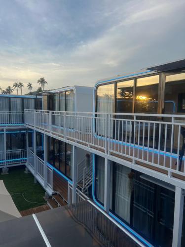 Space House Hotel Phuket Room Type - Queen Studio