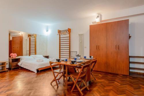 Casa Camelia by Rentbeat