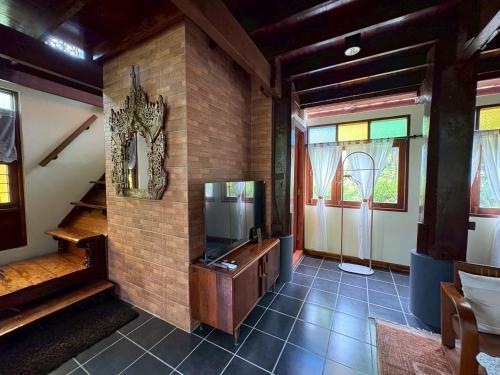 เรือนไทยพราวพิมาน Proudpiman Thai Heritage House Room Type - Deluxe Queen Room with Two Queen Beds