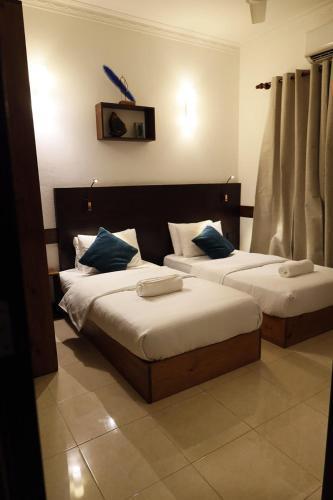 Samaik Thulusdhoo Inn - Tap to explore photos