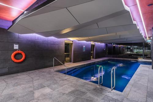 City Dream 2BR1BA Apt MelbournePoolGym Room Type - Two-Bedroom Apartment