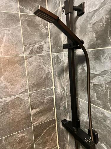 Lovely 1Bdr flat next to Earls Court Station - Tap to explore photos