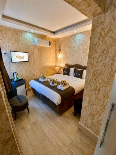 Honey Hotel Room Type - Double Room