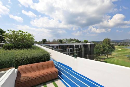 Sky Park condo 1 bedroom - Tap to explore photos