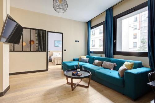 Bluestay 60 - Superbe appartement à Paris Room Type - Three-Bedroom Apartment