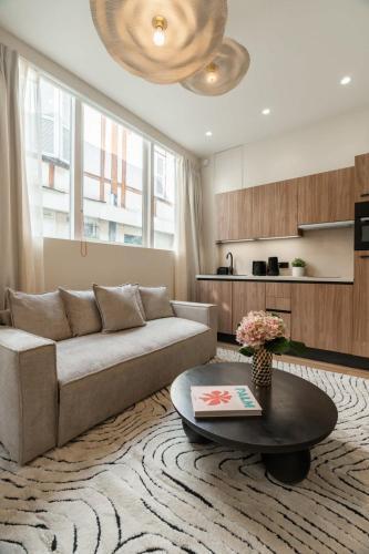 Splendide appartement de luxe Saint-Germain - Tap to explore photos