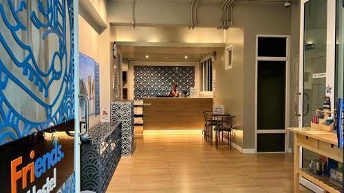 Friends Hostel - Phuket Airport - Tap to explore photos