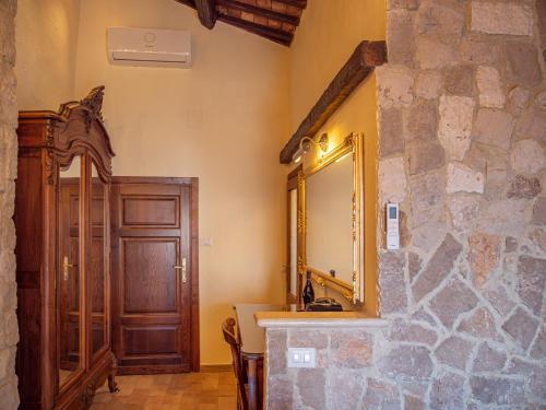 Suite Duomo Room Type - One-Bedroom Apartment