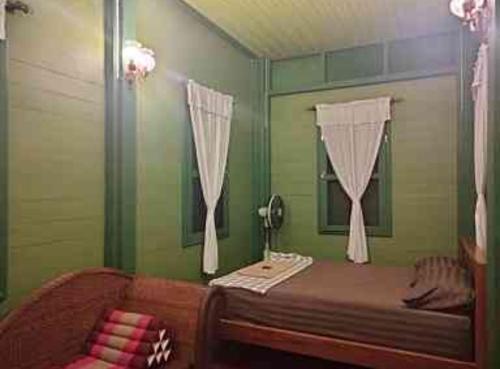 Phaluai Villa Room Type - Twin Room