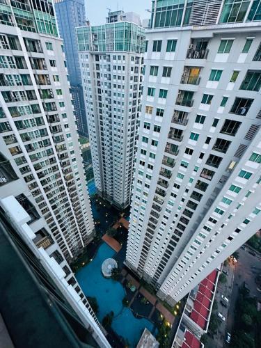 Thamrin Residence Family-Friendly Central Jakarta - Tap to explore photos