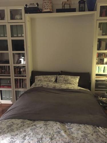 Charmant studio confortable dans la plus belle capitale - Tap to explore photos
