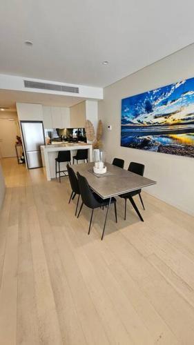 Bondi Junction Bellissima - Tap to explore photos