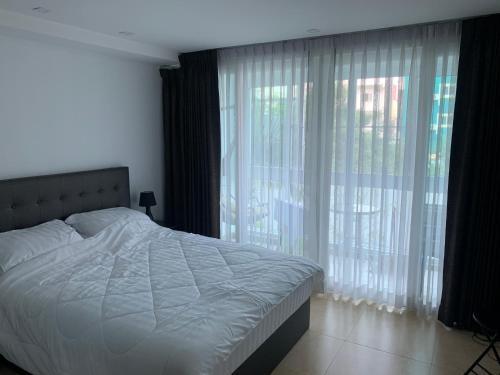Centara Studio Condo