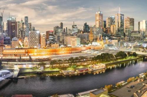 Stylish Comfort on the Park