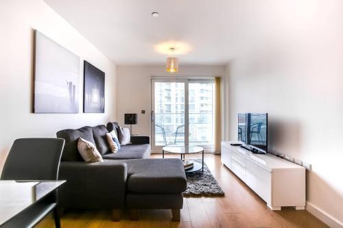 GuestReady - Comfort by the Thames - Tap to explore photos