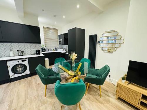10 min from Stratford shopping centre, garden! - Tap to explore photos