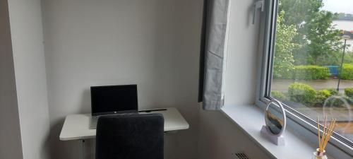 Neat and Peaceful Double Room - Tap to explore photos