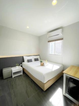 Deco Lux Hotel Room Type - Standard Double Room with Shared Bathroom