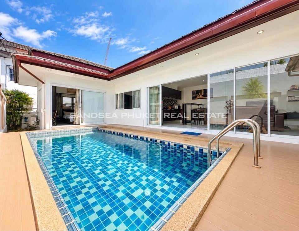 Villa With Pool