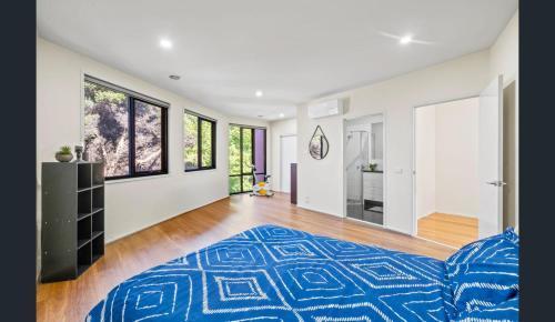 Convenience & Luxury Apartment