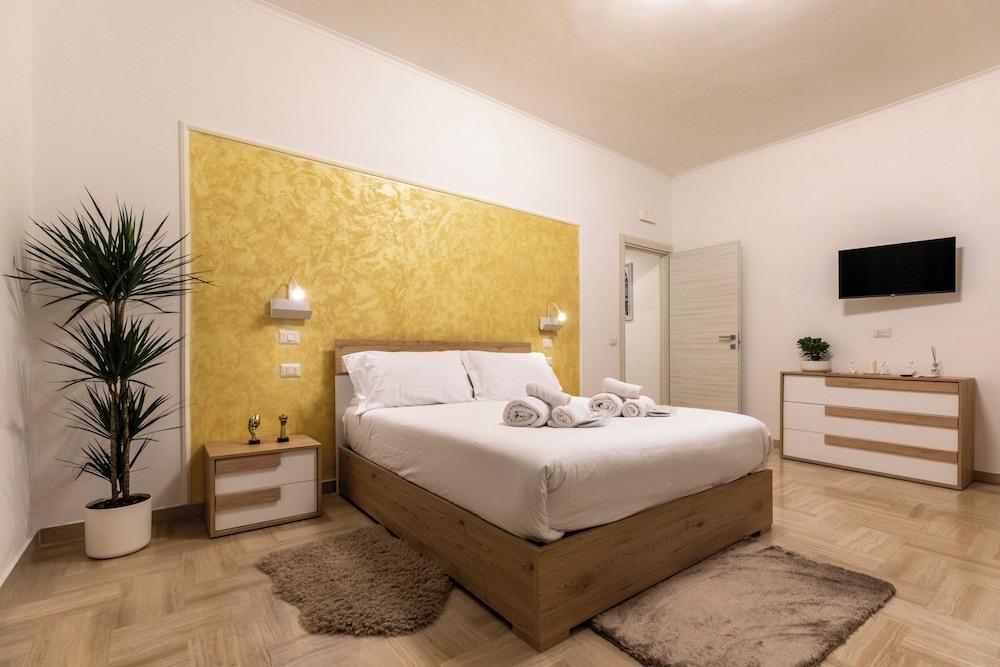 Gregorio VII Luxury home apartment Room Type - Comfort Triple Room Gregorio VII Luxury home apartment Room Type - Comfort Triple Room