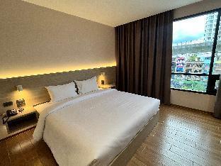 35 Bow Hotel Room Type - Deluxe Double