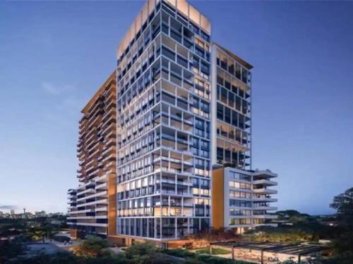 Walk To Shopping & University Premium Apartment