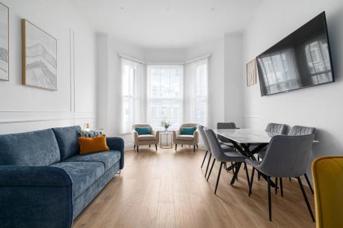 Luxury 2 bed Flat in Notting Hill - Tap to explore photos