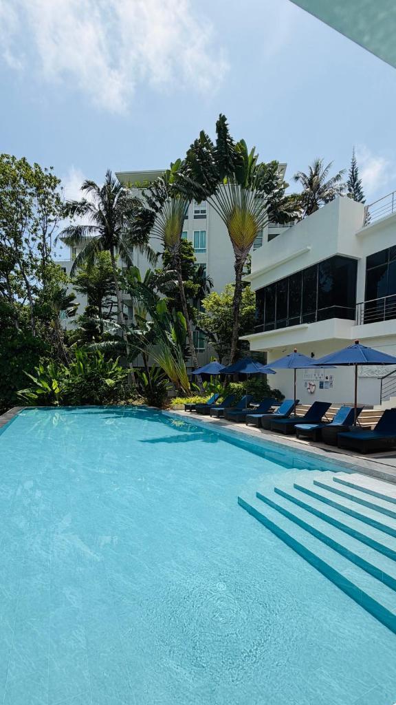 Apartment Karon SeaView 72 sq - Tap to explore photos