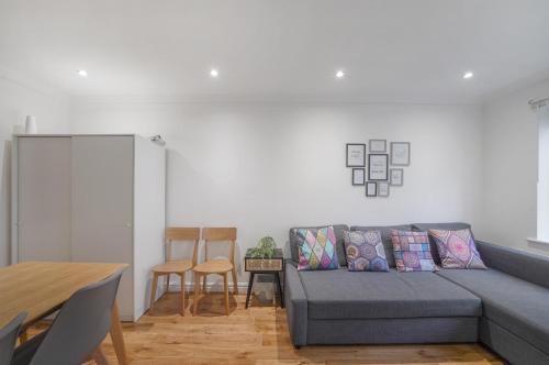 Hububb Luxury Stepney Green - Tap to explore photos