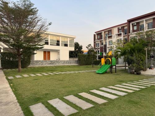 Jira Private cozy room near Suvarnabhumi Airport - Tap to explore photos
