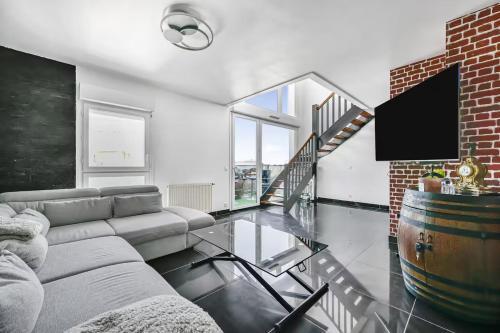 Spacious Duplex - 8 guests - Pantin, Paris - Tap to explore photos