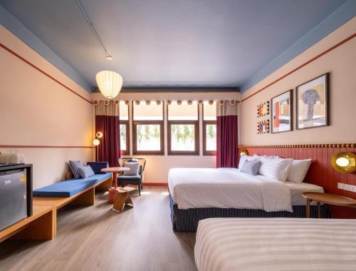 Blu Dock Restel Bangkok Room Type - Triple Room with Balcony