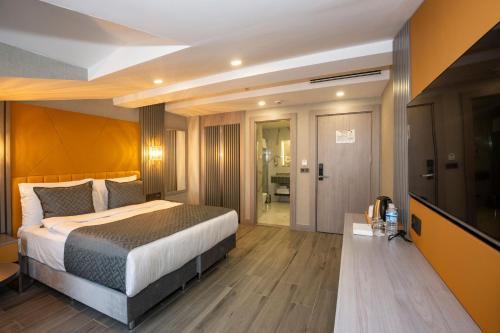 Icon Hotel Bomonti Istanbul Room Type - Deluxe Double Room with Balcony