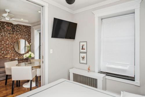APARTMENT NOLITA - Tap to explore photos