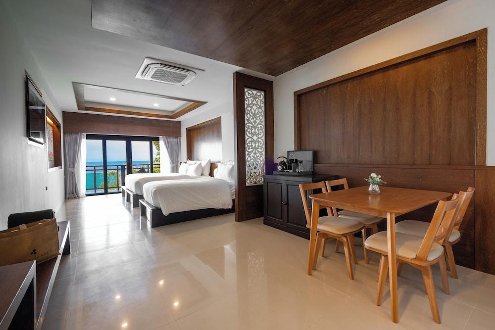 Anona Sunset Boutique Room Type - Deluxe Triple Oceanview