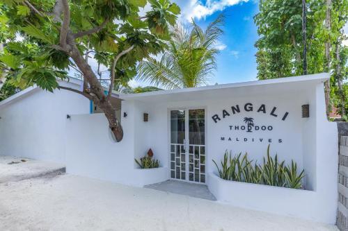 Rangali thoddoo Maldives - Tap to explore photos
