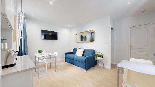Bluestay 196 - Charmant Appartement au Marais - Tap to explore photos