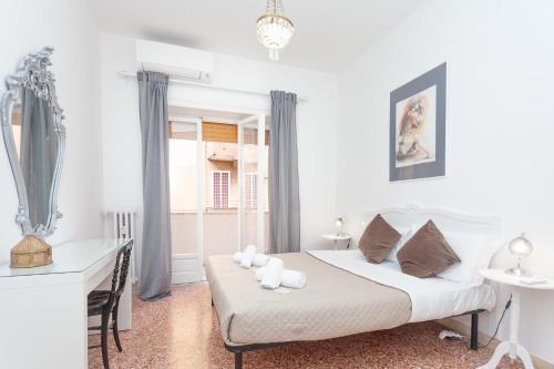 via Madonna del Riposo Room Type - Three-Bedroom Apartment via Madonna del Riposo Room Type - Three-Bedroom Apartment