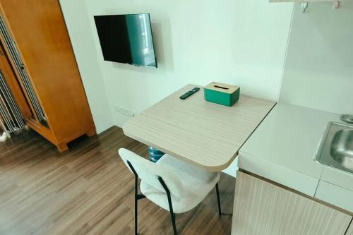 Azure Haven at Puri Orchard Studio - Tap to explore photos