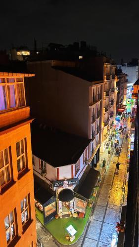 the Amara Hotel