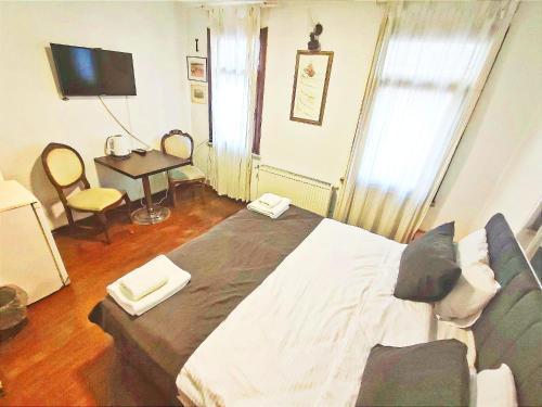 Taksim Luxurious Style Hotel - Tap to explore photos