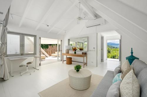 Sunset Villa with Wellness & Beach Access - Tap to explore photos