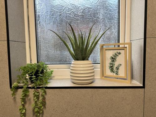 Stunning Flat near Stratford Shopping Centre - Tap to explore photos